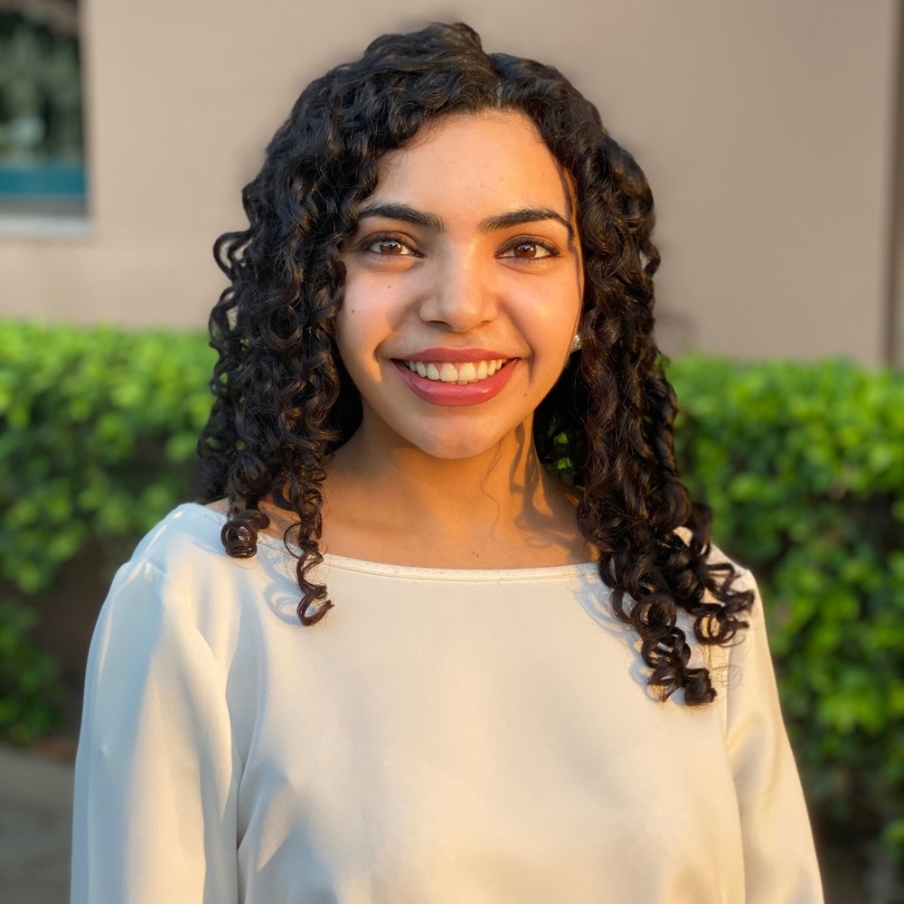 Meet your Posher, Shaina